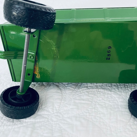 John Deere Flarebox Wagon - Picture 5 of 6